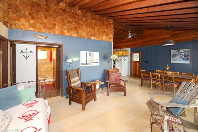 442 Island 7, House detached with 4 bedrooms, 2 bathrooms and null parking in Douro Dummer ON | Image 5