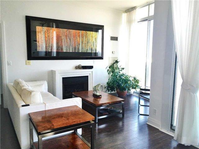 Lph 1 - 90 Absolute Ave, Condo with 2 bedrooms, 2 bathrooms and 1 parking in Mississauga ON | Image 1
