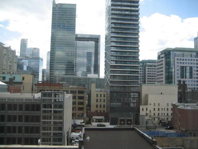 727 - 21 Nelson St, Condo with 1 bedrooms, 1 bathrooms and null parking in Toronto ON | Image 11