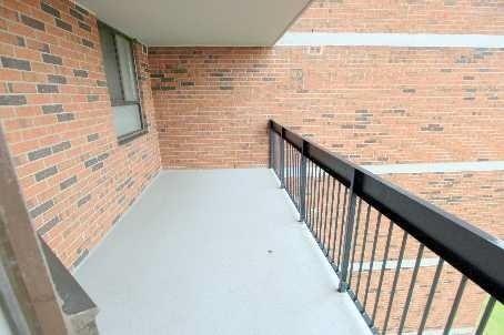 1001 - 236 Albion Rd, Condo with 2 bedrooms, 1 bathrooms and 1 parking in Toronto ON | Image 8