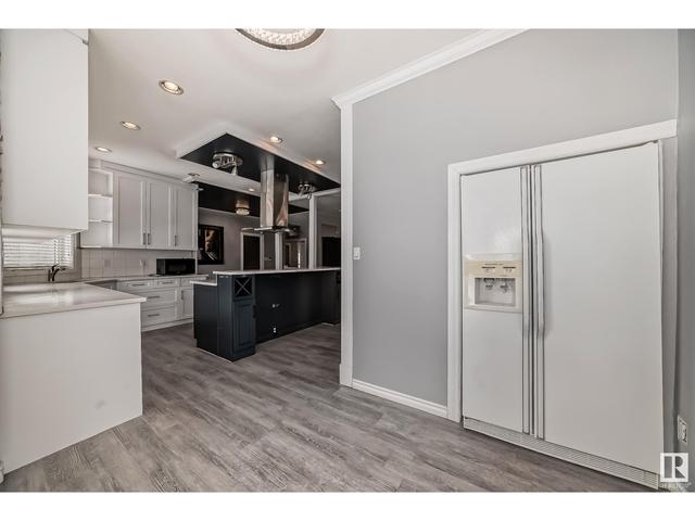 96 Fountain Creek Dr, House detached with 3 bedrooms, 3 bathrooms and 9 parking in Edmonton AB | Image 11