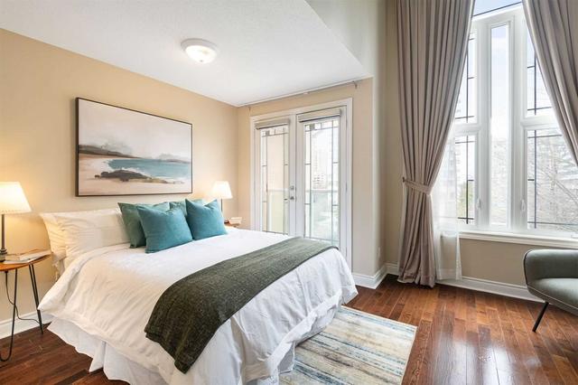 th18 - 70 Byng Ave, Townhouse with 2 bedrooms, 3 bathrooms and 2 parking in Toronto ON | Image 2