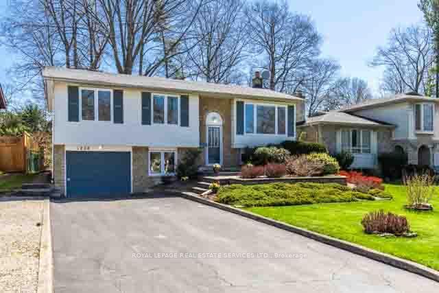 1224 Richards Cres, House detached with 3 bedrooms, 2 bathrooms and 5 parking in Oakville ON | Image 1
