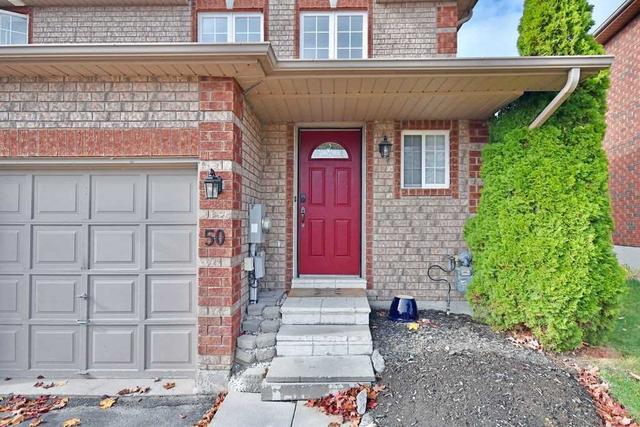 50 Larkin Dr, House attached with 3 bedrooms, 2 bathrooms and 3 parking in Barrie ON | Image 12