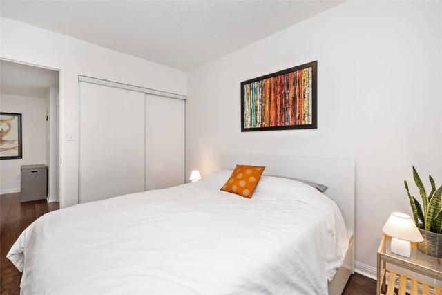1003 - 5 Everson Dr, Townhouse with 2 bedrooms, 2 bathrooms and 1 parking in Toronto ON | Image 13