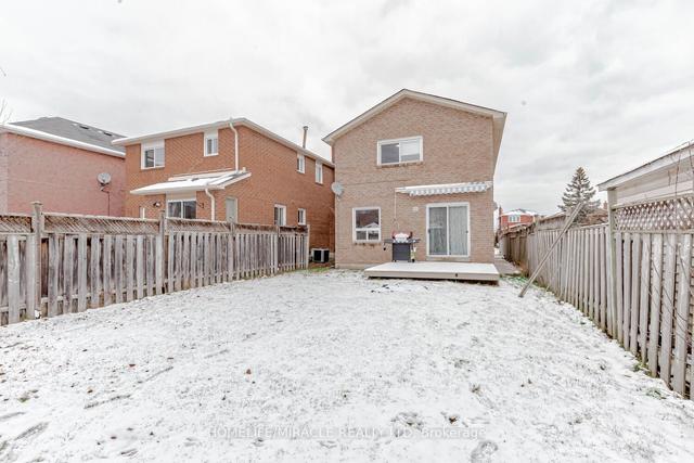 16 Cortez Crt W, House detached with 3 bedrooms, 4 bathrooms and 3.5 parking in Brampton ON | Image 35
