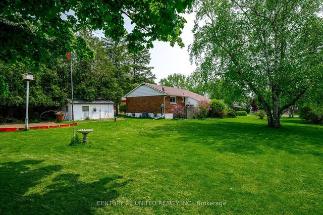 32 Chrisval Ave, House detached with 3 bedrooms, 3 bathrooms and 4 parking in Quinte West ON | Image 31