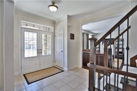 2433 Village Common Way, House attached with 4 bedrooms, 5 bathrooms and 2 parking in Oakville ON | Image 2