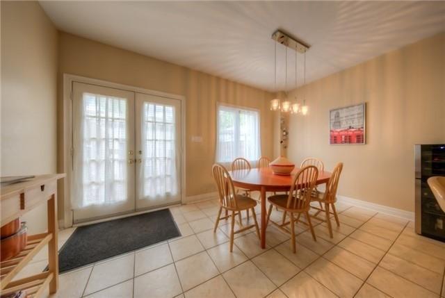9 Algarve Cres, House semidetached with 3 bedrooms, 3 bathrooms and 2 parking in Toronto ON | Image 9