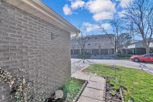 78 - 51 Paulander Dr, Townhouse with 3 bedrooms, 2 bathrooms and 2 parking in Kitchener ON | Image 35