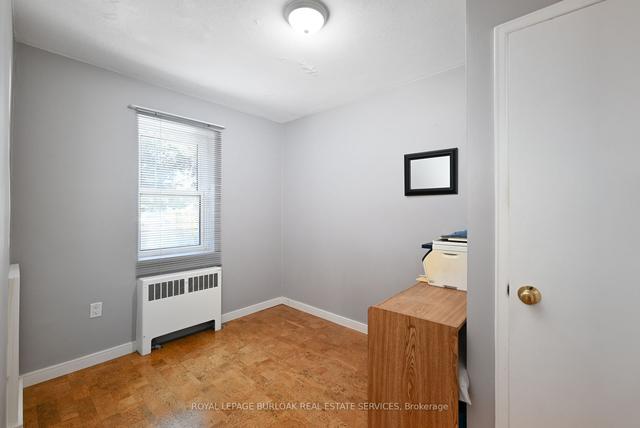 5 - 2418 New St, Condo with 2 bedrooms, 1 bathrooms and 1 parking in Burlington ON | Image 9