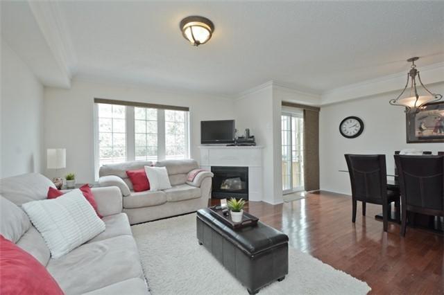 49 Tempo Way, House attached with 3 bedrooms, 3 bathrooms and 1 parking in Whitby ON | Image 5