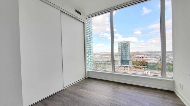 4302 - 5 Buttermill Ave, Condo with 3 bedrooms, 2 bathrooms and 1 parking in Vaughan ON | Image 32