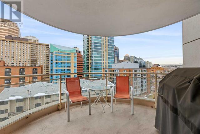 806, - 804 3 Avenue Sw, Condo with 2 bedrooms, 2 bathrooms and 1 parking in Calgary AB | Image 16