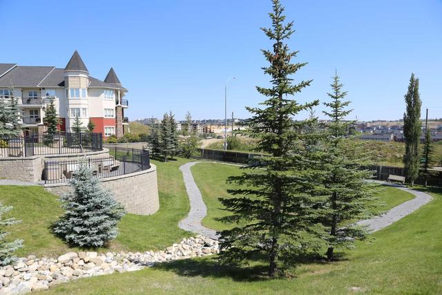 540 - 26 Val Gardena View Sw, Condo with 2 bedrooms, 2 bathrooms and 1 parking in Calgary AB | Image 5