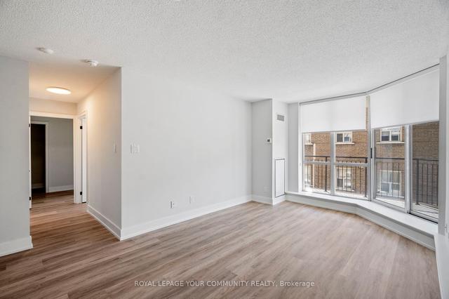 301 - 55 Lorindale Ave, Condo with 2 bedrooms, 2 bathrooms and 1 parking in Toronto ON | Image 8