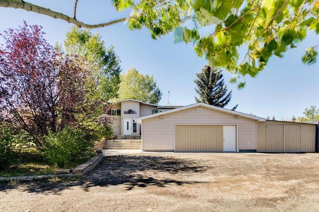 270033 Township Road 234a, House detached with 4 bedrooms, 2 bathrooms and 4 parking in Rocky View County AB | Image 1