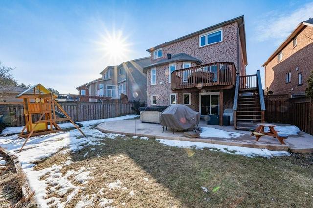 5457 Remington Court, House detached with 4 bedrooms, 2 bathrooms and null parking in Mississauga ON | Image 35