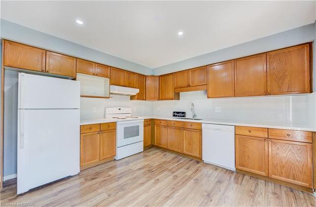 14 - 484 Third Street, House attached with 3 bedrooms, 1 bathrooms and null parking in London ON | Image 20