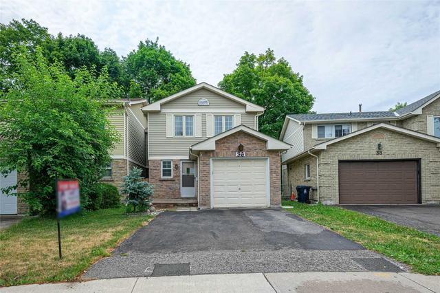 36 O'halloran Cres, House attached with 3 bedrooms, 3 bathrooms and 3 parking in Toronto ON | Image 1