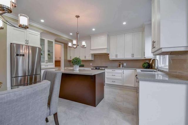 1480 Applewood Rd, House detached with 4 bedrooms, 5 bathrooms and 4 parking in Mississauga ON | Image 6