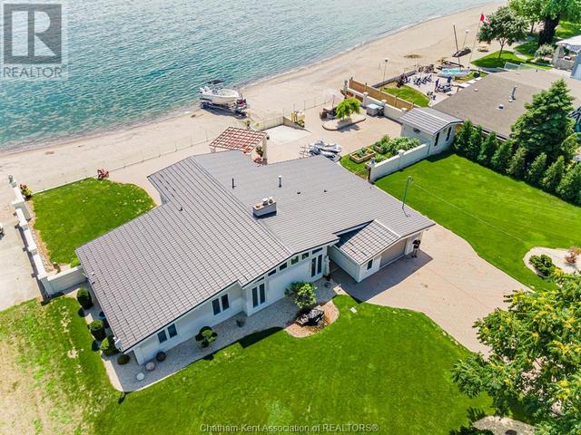 12070 Rose Beach Line, House detached with 3 bedrooms, 2 bathrooms and null parking in Chatham Kent ON | Image 28