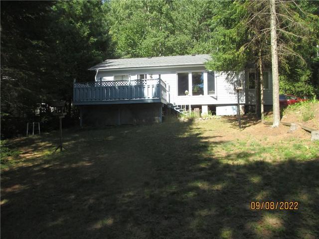 285 Kuiack Lake Road, House detached with 3 bedrooms, 1 bathrooms and 4 parking in Madawaska Valley ON | Image 2