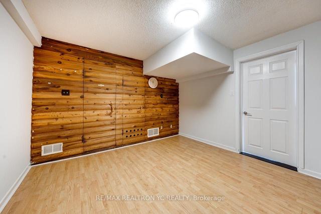68 Paul Markway, Townhouse with 3 bedrooms, 2 bathrooms and 2 parking in Toronto ON | Image 10