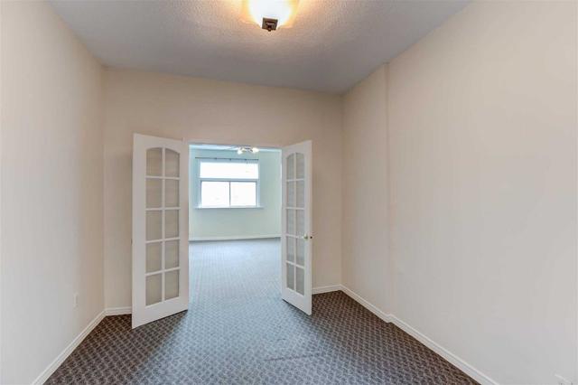 upper - 385 Dundas St E, Condo with 2 bedrooms, 1 bathrooms and 1 parking in Toronto ON | Image 3