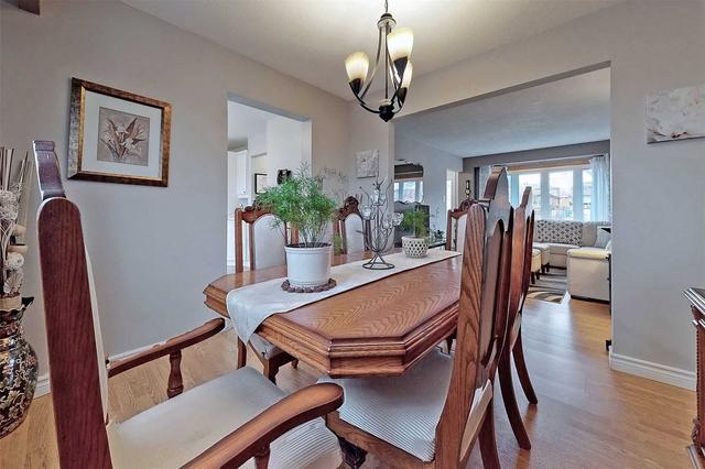 229 Centre St N, House detached with 4 bedrooms, 2 bathrooms and 4 parking in Brampton ON | Image 39