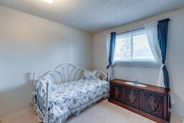 5739 24 Avenue Ne, Home with 3 bedrooms, 1 bathrooms and 1 parking in Calgary AB | Image 12