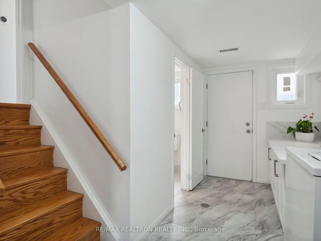 51 Sloley Rd, House detached with 4 bedrooms, 2 bathrooms and 3 parking in Toronto ON | Image 14