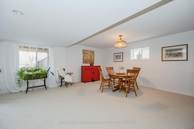 17 Milson Cres, House detached with 1 bedrooms, 3 bathrooms and 3 parking in Guelph ON | Image 19