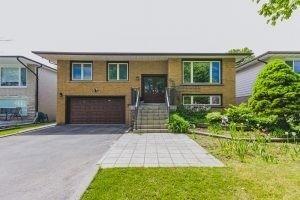 4047 Ellesmere Rd, House detached with 3 bedrooms, 2 bathrooms and 5 parking in Toronto ON | Image 1