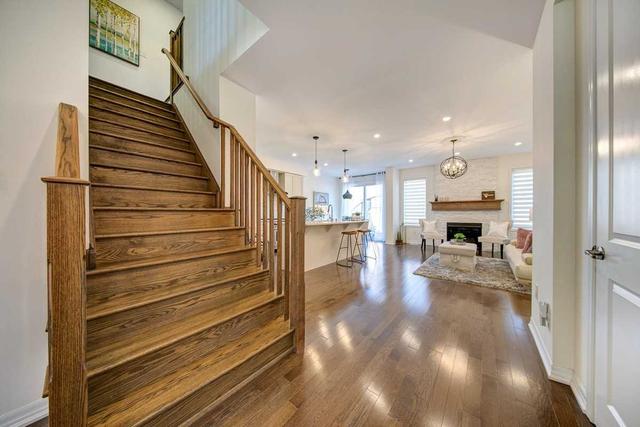 88 Orchardcroft Rd, House attached with 4 bedrooms, 3 bathrooms and 2 parking in Oakville ON | Image 16