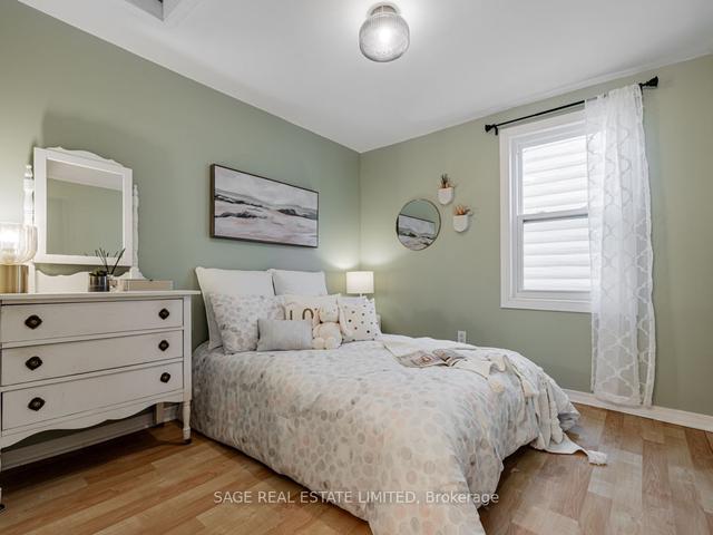 30 Bushey Ave, House detached with 3 bedrooms, 2 bathrooms and 2 parking in Toronto ON | Image 13