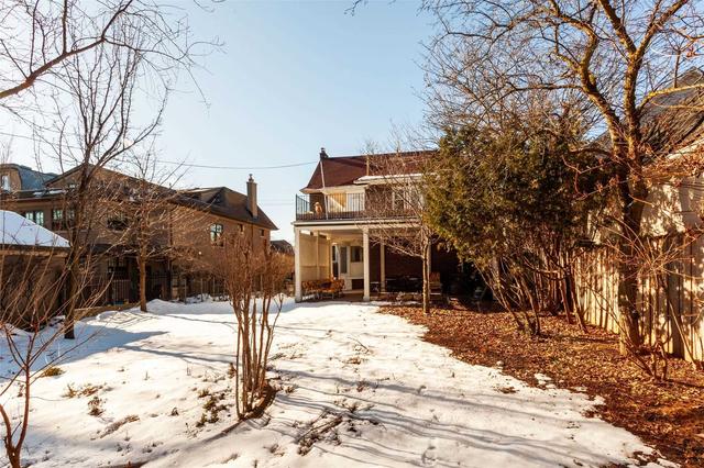 445 Oriole Pkwy, House detached with 5 bedrooms, 4 bathrooms and 5 parking in Toronto ON | Image 25