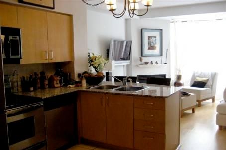 th663 - 38 Stadium Rd, Townhouse with 2 bedrooms, 2 bathrooms and 1 parking in Toronto ON | Image 5