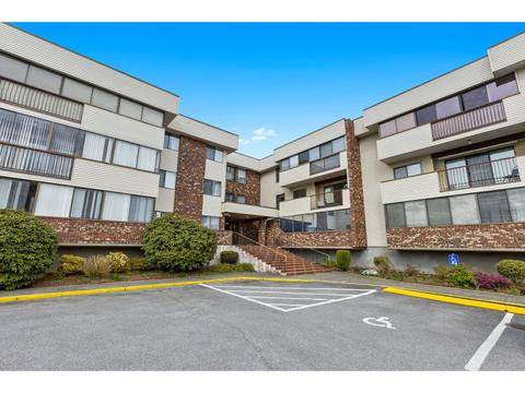 209 - 33369 Old Yale Road, Condo with 2 bedrooms, 1 bathrooms and 1 parking in Abbotsford BC | Card Image