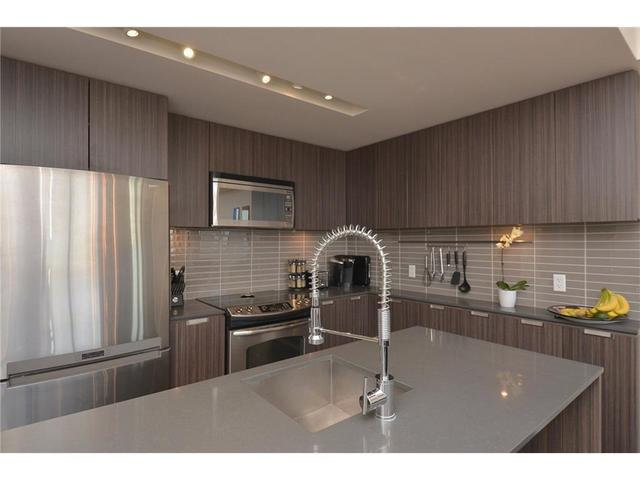 1203 - 626 14 Avenue Sw, Condo with 2 bedrooms, 2 bathrooms and 2 parking in Calgary AB | Image 7