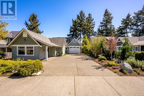 368 Gardener Way, House detached with 4 bedrooms, 4 bathrooms and 4 parking in Comox BC | Card Image