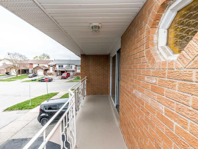 31 Radford Dr, House semidetached with 4 bedrooms, 3 bathrooms and 4 parking in Brampton ON | Image 40
