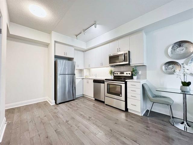 701 - 17 Zorra St N, Condo with 1 bedrooms, 1 bathrooms and 0 parking in Toronto ON | Image 9