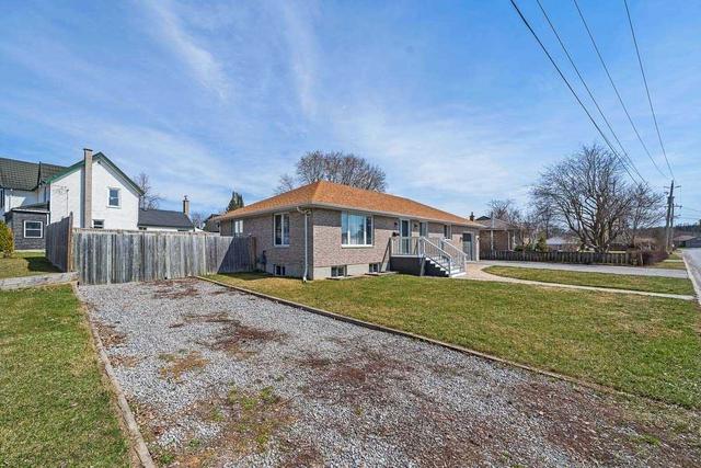 5 Duncan St, House detached with 2 bedrooms, 3 bathrooms and 6 parking in Quinte West ON | Image 12