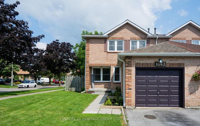 1063 Meadowridge Cres, House attached with 3 bedrooms, 3 bathrooms and 3 parking in Pickering ON | Image 1