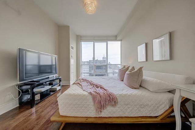 lph 07 - 761 Bay St, Condo with 2 bedrooms, 2 bathrooms and 1 parking in Toronto ON | Image 25