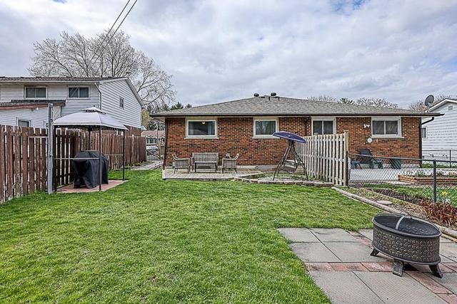 17 Witty Avenue, House semidetached with 3 bedrooms, 1 bathrooms and 4 parking in Ingersoll ON | Image 36