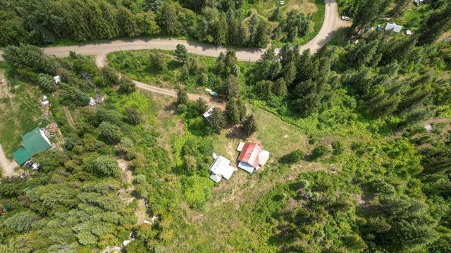 508 Rose Road, House detached with 4 bedrooms, 1 bathrooms and null parking in Central Kootenay G BC | Image 3