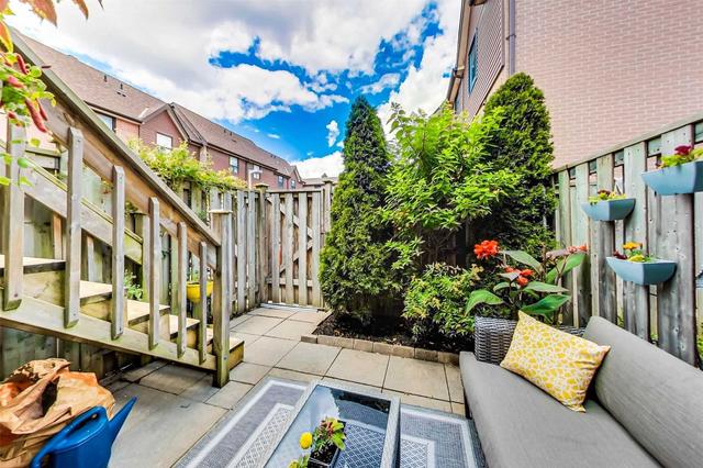 th114 - 275 Broadview Ave, Townhouse with 3 bedrooms, 2 bathrooms and 1 parking in Toronto ON | Image 9