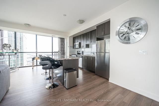 2706 - 2900 Highway 7, Condo with 2 bedrooms, 2 bathrooms and 1 parking in Vaughan ON | Image 15